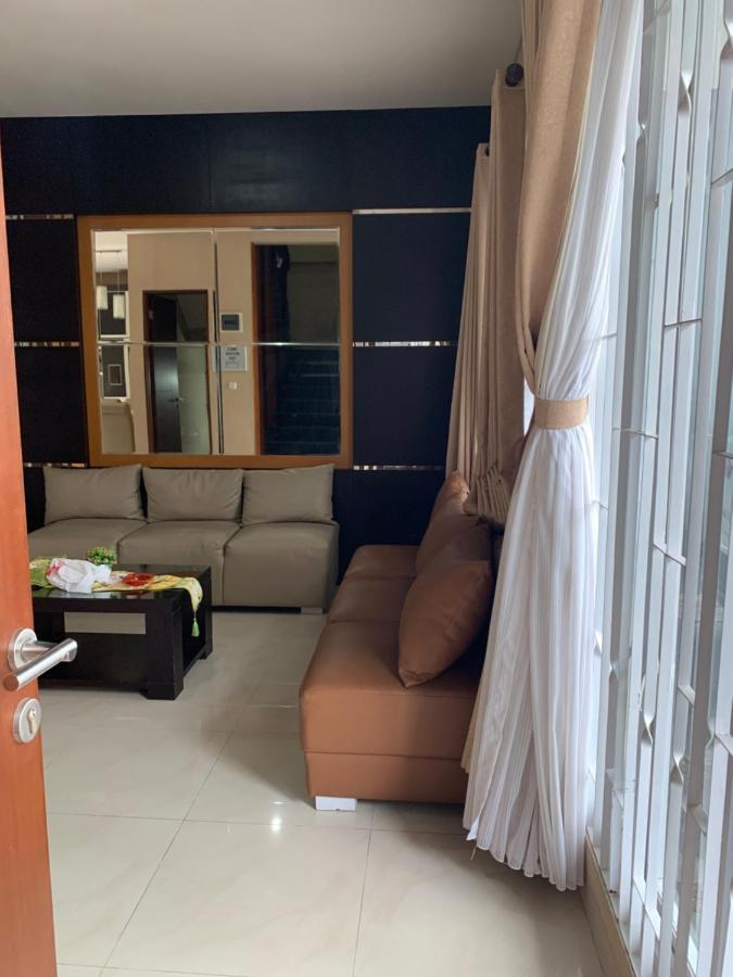 Platinum Setramurni Guest House Bandung 3Br 외부 사진